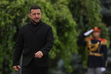 Ukraine's President Volodymyr Zelenskiy arrives to meet Moldova’s President Maia Sandu in Chisinau