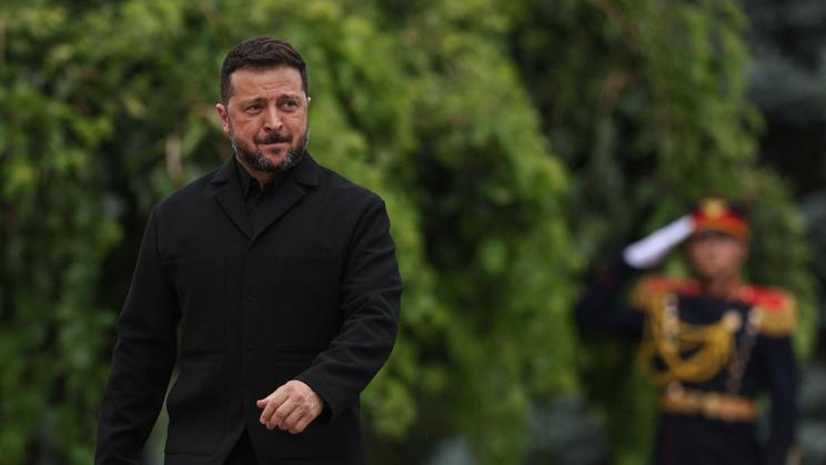 Ukraine's President Volodymyr Zelenskiy arrives to meet Moldova’s President Maia Sandu in Chisinau