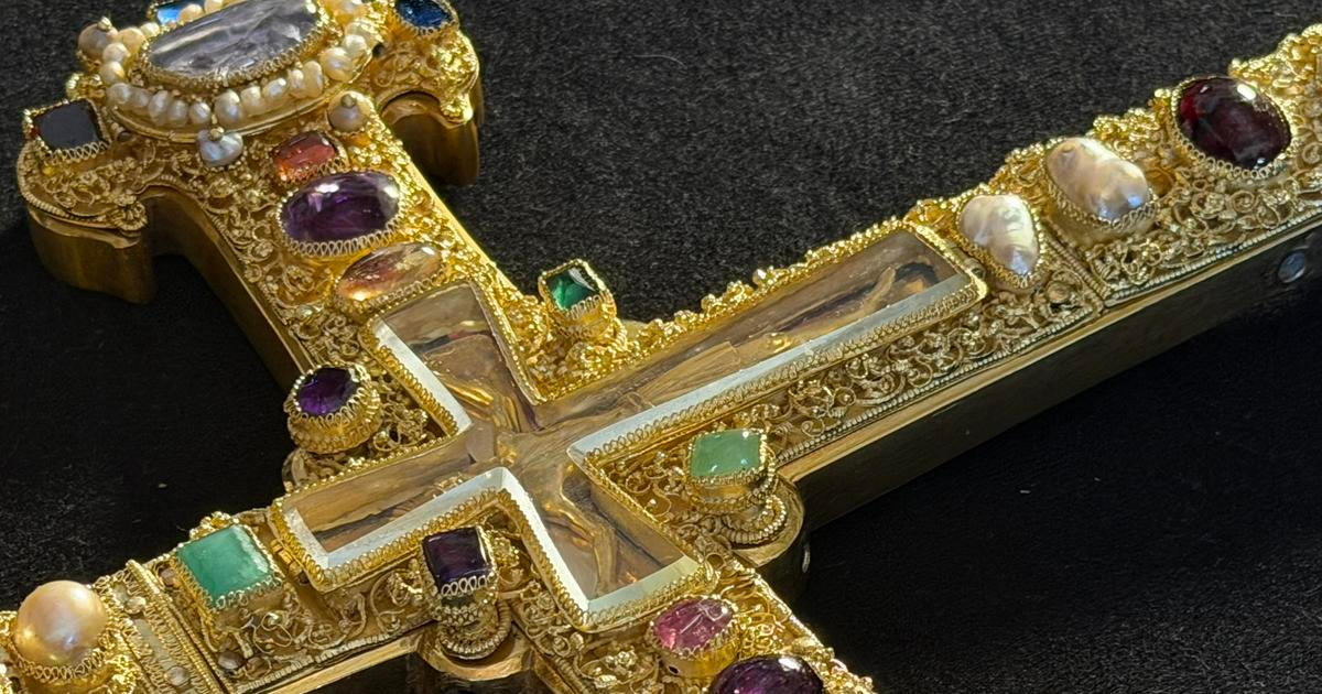 Záhada „zapomenuté relikvie“. Vědci odhalují tajemství Závišova kříže 