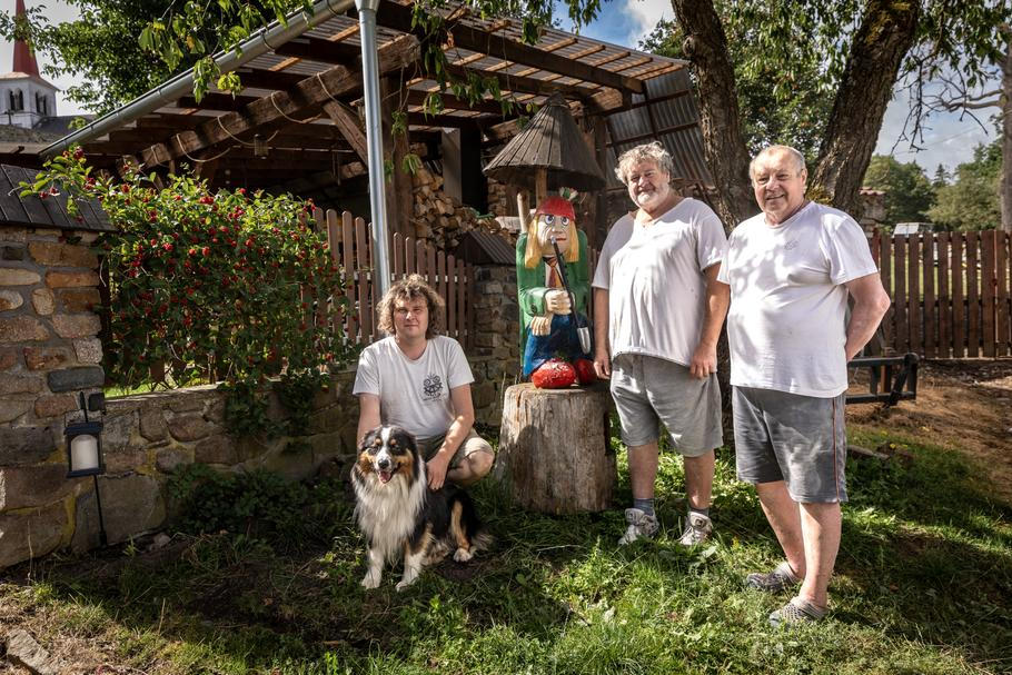 Každý správný mlynář potřebuje svého vodníka, tak si taky jednoho pořídili.
