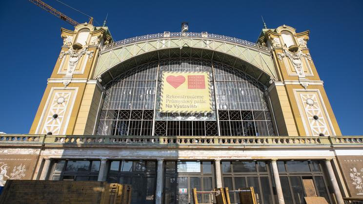 Rok od začátku rekonstrukce Průmyslového paláce v Praze