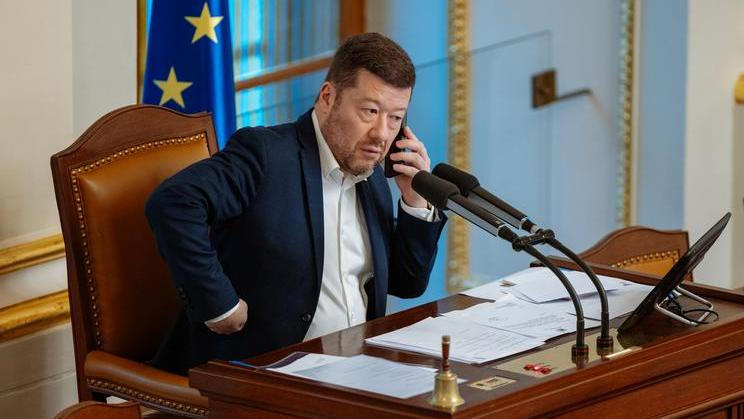 Schůze Sněmovny a vyslovení důvěry vládě, Tomio Okamura