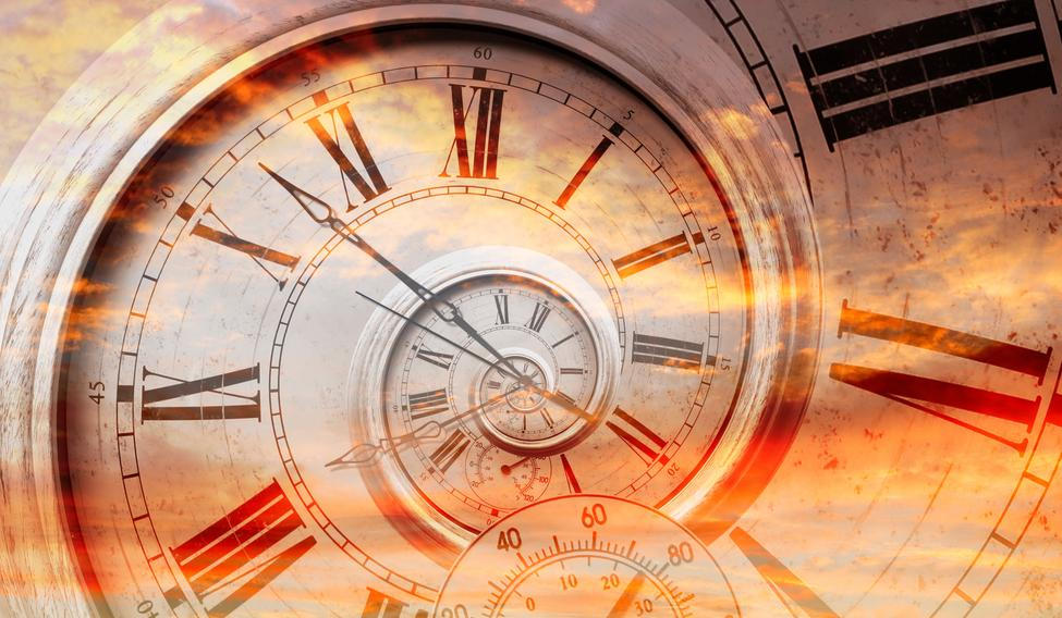 Double,Exposure,Of,Vintage,Style,Clock,And,Sunset,Sky.,Time