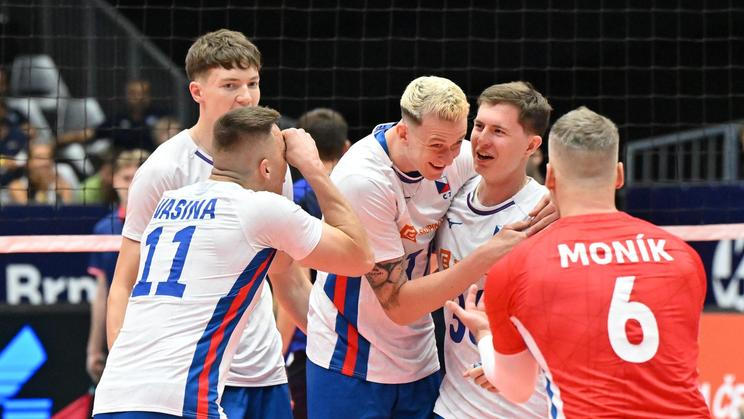 Antonín Klimeš, Lukáš Vašina, Marek Šotola, Ondřej Roman, Milan Moník, volejbalista, sportovec, radost