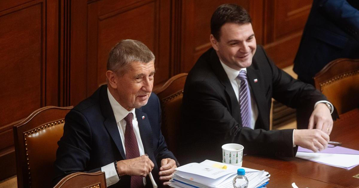 Macinka byl pozván na schůzku Pavla s Babišem. O účasti se chce poradit s premiérem