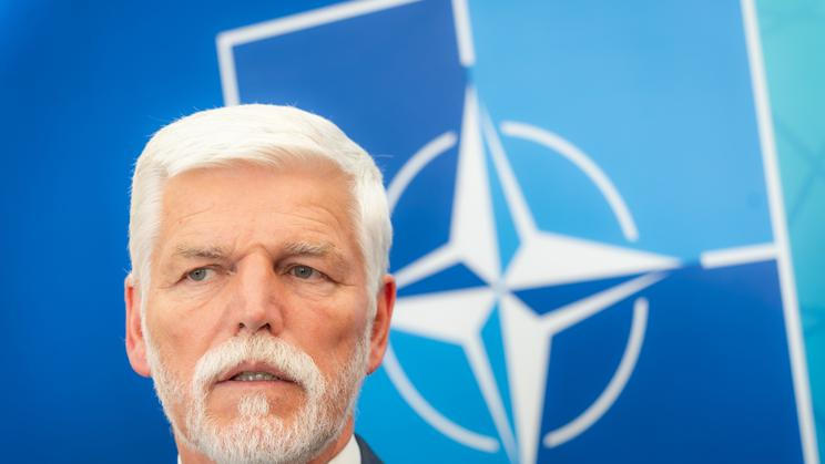 V čele české delegace na příštím summitu Severoatlantické aliance (NATO) v Tiraně bude prezident Petr Pavel.