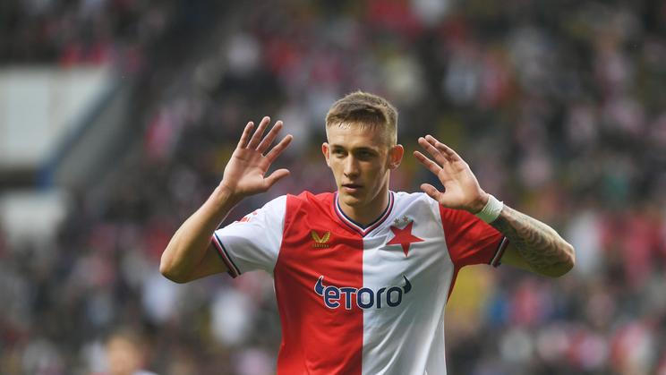 Wiktor Nowak, fotbalista, sportovec, gesto