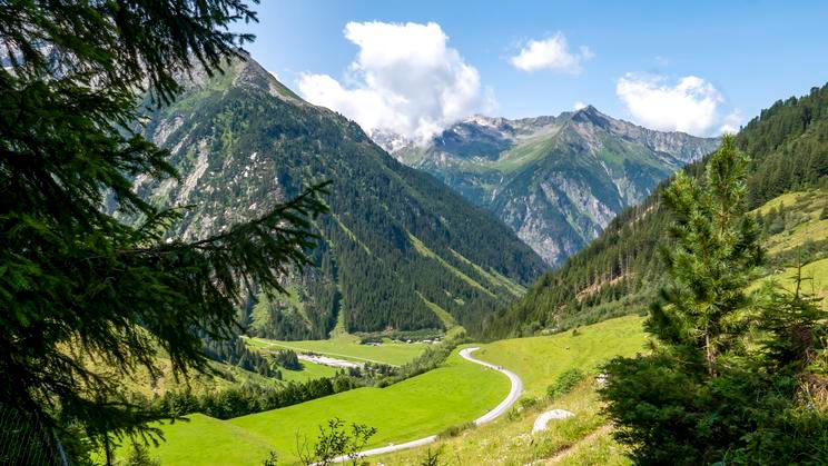 View,From,Zillergr?ndl,Towards,The,West,With,The,Mountains,Surrounding
