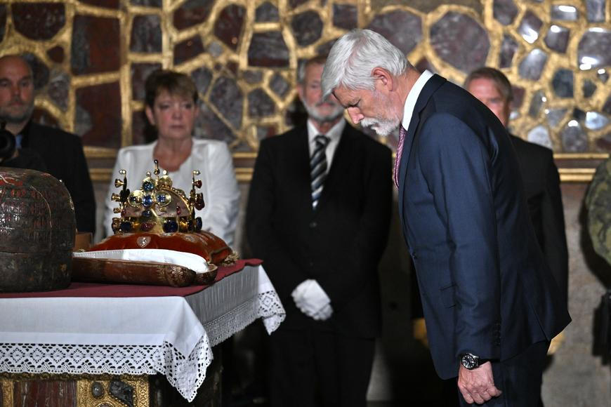 České korunovační klenoty jsou znovu na Hradě. Pro veřejnost se otevřou v sobotu