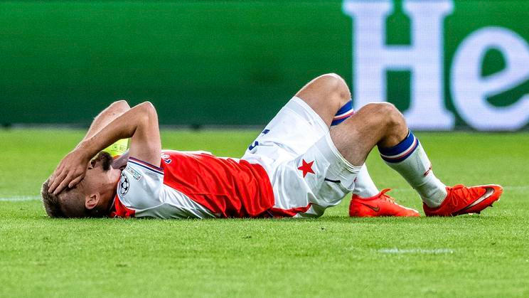 Fotbal Liga mistrů  Slavia Praha - Lens 2:3. Slávističtí fotbalisté směřovali k vítězství v Lize mistrů, ale nezvládli nastavení