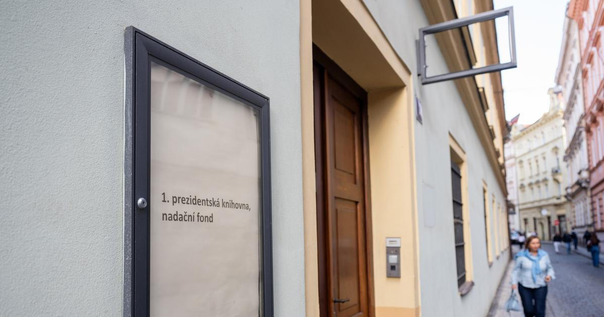 Po přejmenování přijde další změna. 1. prezidentská knihovna hledá ředitele