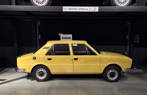 405 kilometrů zvládla od roku 1982 ujet béžová Škoda 105 S, tedy model v základní výbavě. K vidění je asi 300 kilometrů od Prahy v největším polském automobilovém muzeu Wena v Olawě.