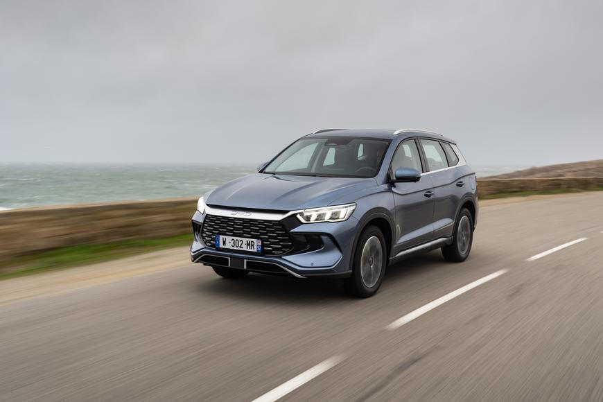 Síť servisů i infrastruktura pro dobíjení. Čínská automobilka BYD chce vyrábět v Evropě i náklaďáky