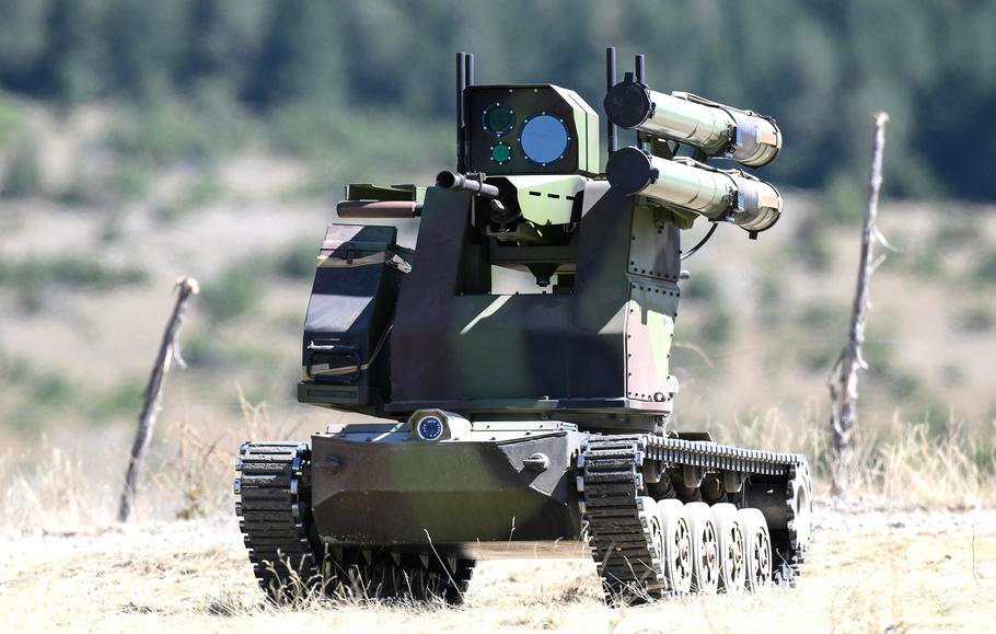 Robotická platforma na cvičení Pobednik 2026 na polygonu Pešter.