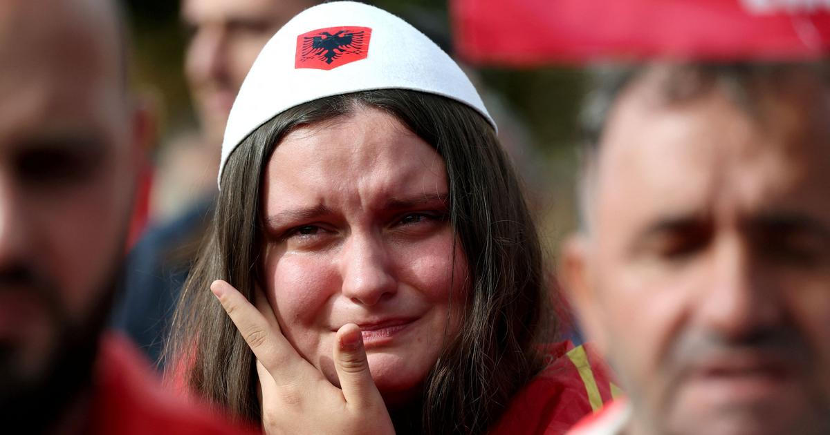 Pláč i pískot v ulicích. Kosovany rozlítil vysoký trest Thaçimu za válečné zločiny  
