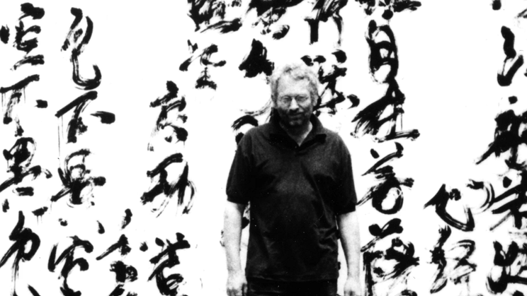 Japanolog a výtvarník Petr Geisler v dokumentu Dvě deci tuše (2026).