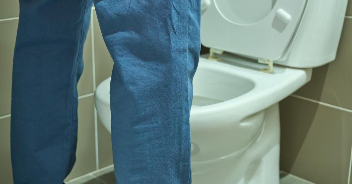 Noční vstávání na toaletu může prozradit skrytou nemoc. Neberte ho na lehkou váhu, varuje urolog