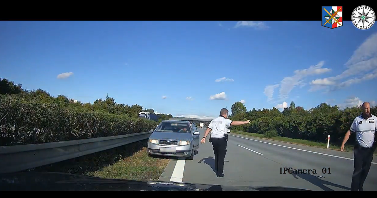 Devadesátiletý muž jel po dálnici v protisměru. "Nějak se při jízdě zamotal," uvedla policie