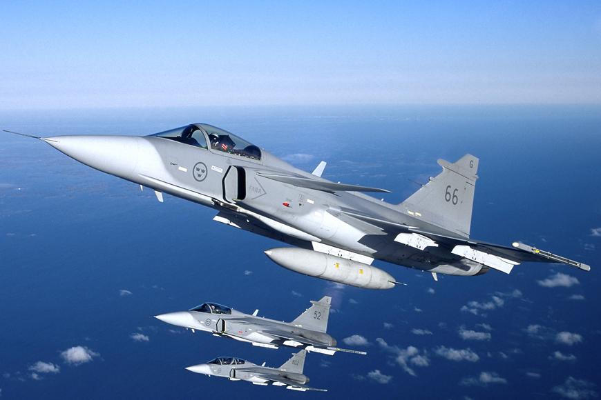 Gripeny v akci. Armáda potvrdila start našich stíhaček proti ruské hrozbě