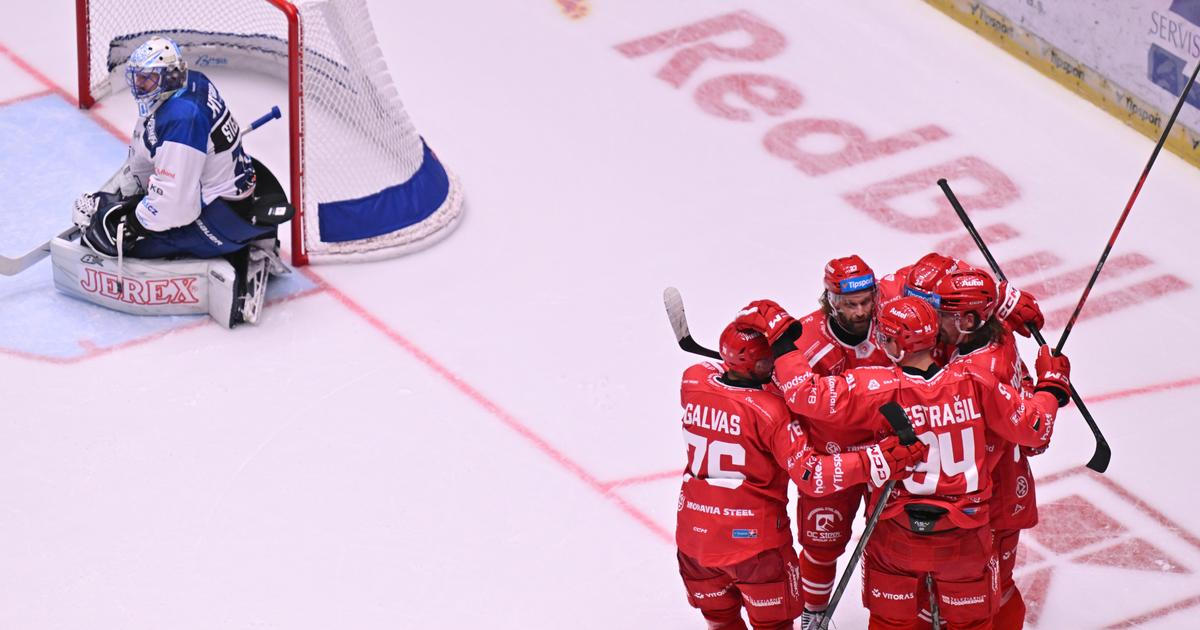 Třinec zvládl přestřelku s Kometou, Voženílek připsal hattrick
