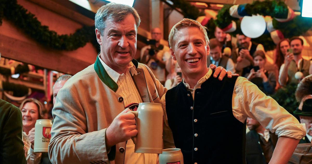 Letošní Oktoberfest byl zahájen. Primátor první sud narazil na rekordní dva údery