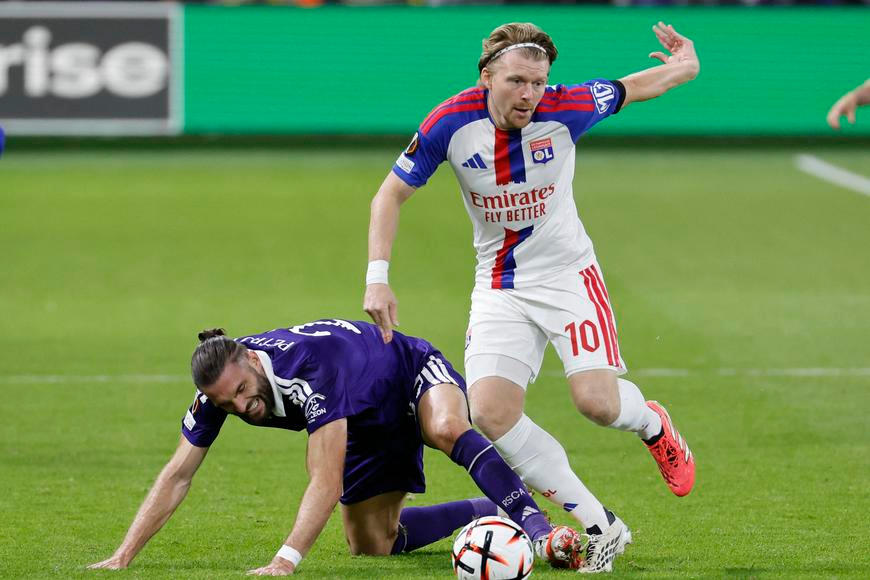Šulc přispěl k demolici proti Rennes. Jeho Lyon v lize nadále šlape bez porážky