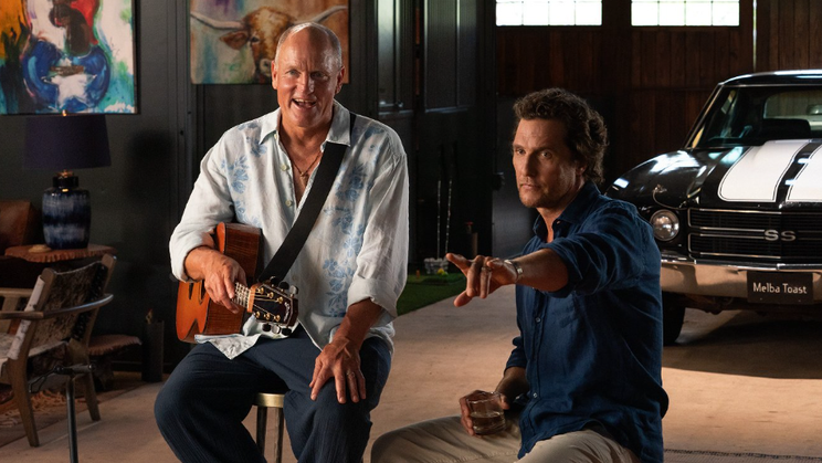 Woody Harrelson a Matthew McConaughey jako hlavní hrdinové seriálu Jako bratři (2026).