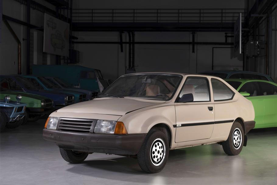 Škoda 748