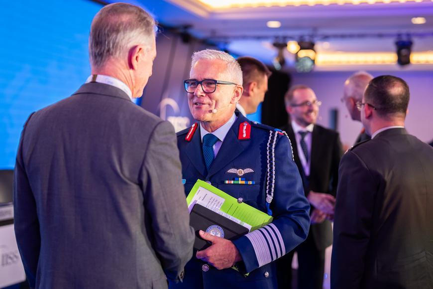 Hlavní velitel EU přijel jednat se šéfem české armády. Kvůli Zůnovi se schůzka nekonala