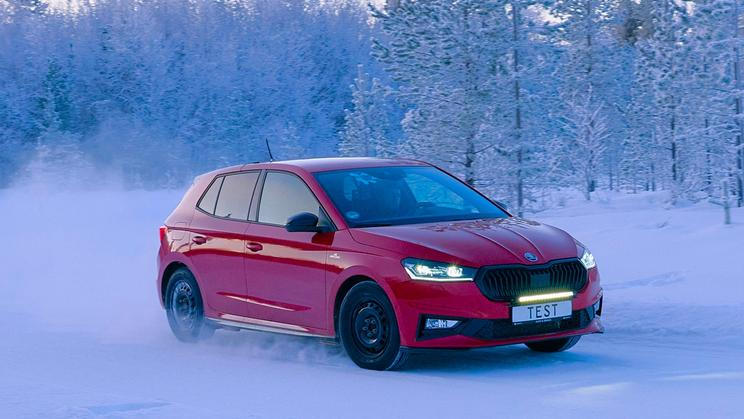 Test zimních pneumatik ADAC 2026