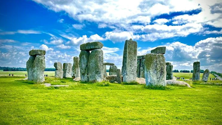 Kdo, jak a proč postavil Stonehenge, je stále záhadou.