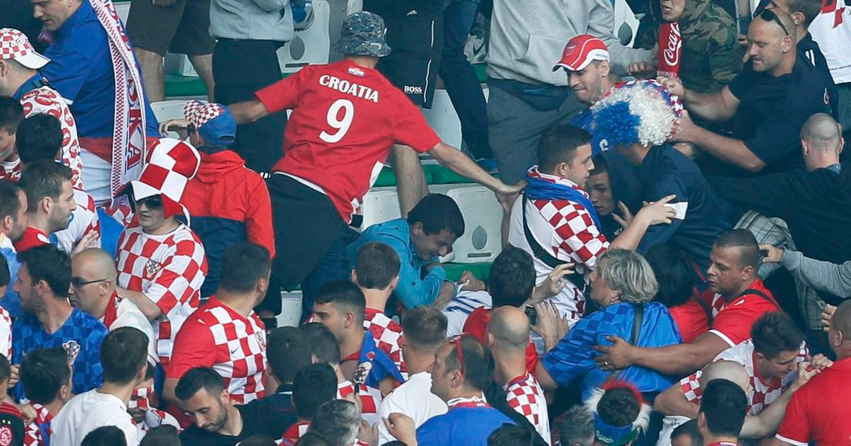 Do Edenu míří „fotbaloví teroristé“.  Už jednou zápas s Českem proměnili v  peklo