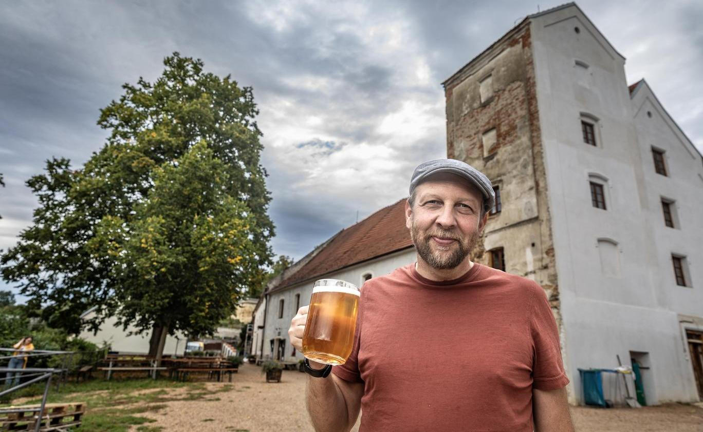 Petr Jakubíček, správce pivovaru a jeden ze zakladatelů spolku Propolis a Pivovaru Chříč.