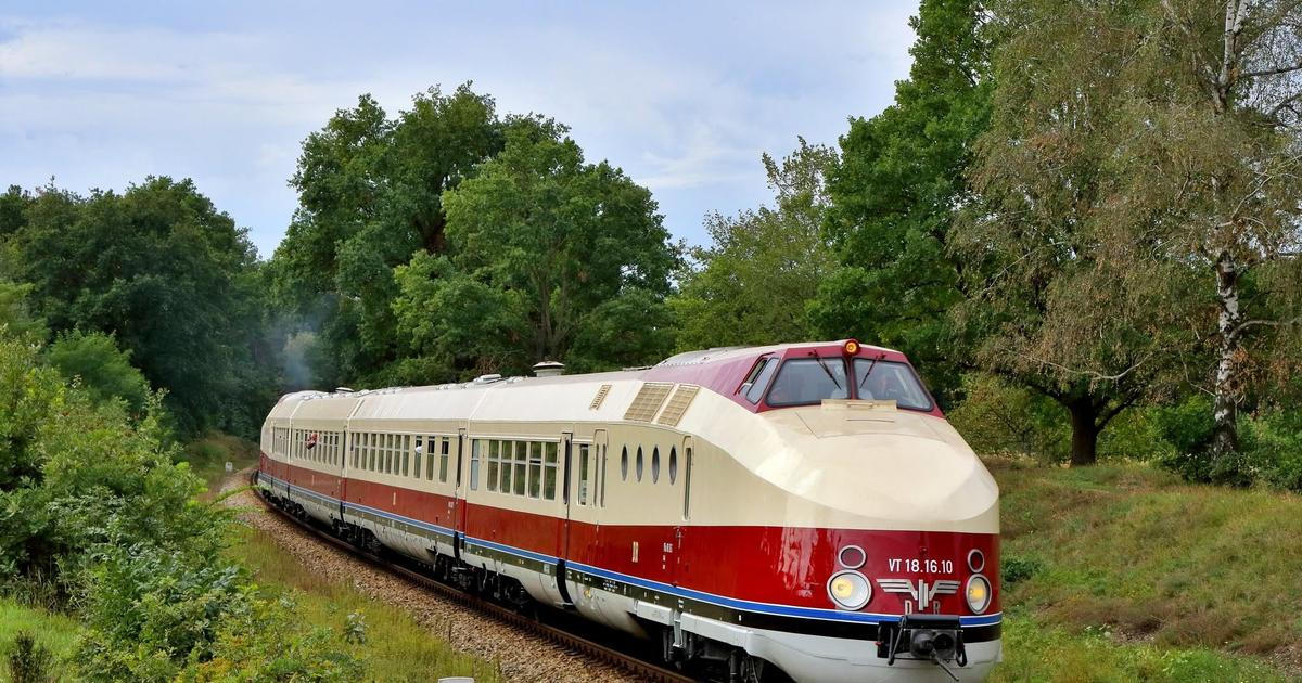 Dramatický návrat elegantního Delfína: Co se vlastně stalo pokrokovému vlaku z NDR