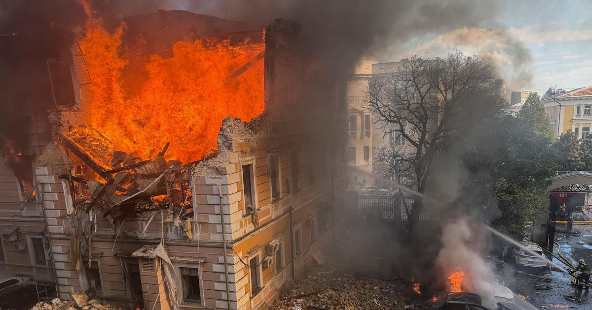 Rusové trefili Akademii věd, Zelenskyj slibuje odvetu