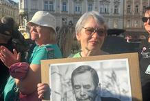 Demonstrace Milionu chvilek pro demokracii na Staroměstském náměstí