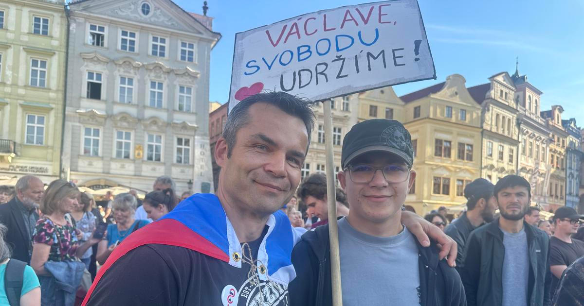 "Babišovi voliči jen natahují ruce." Mluvili jsme s lidmi na protivládní demonstraci Milionu chvilek