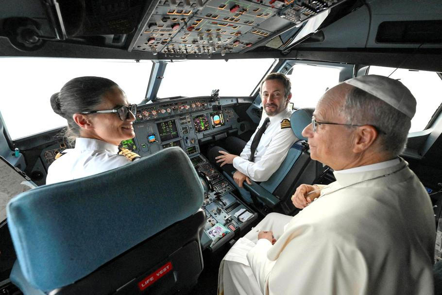 Pope Leo visits France