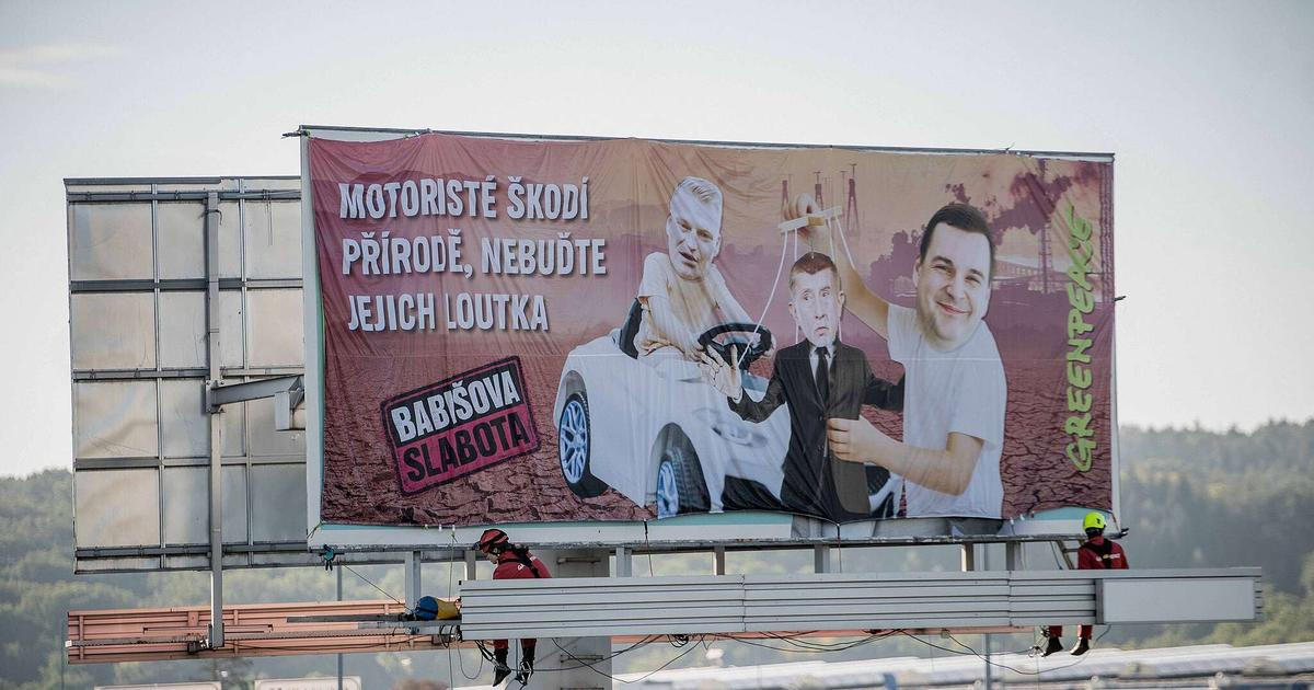 Greenpeace překrylo v Praze billboard ANO vzkazem pro Motoristy