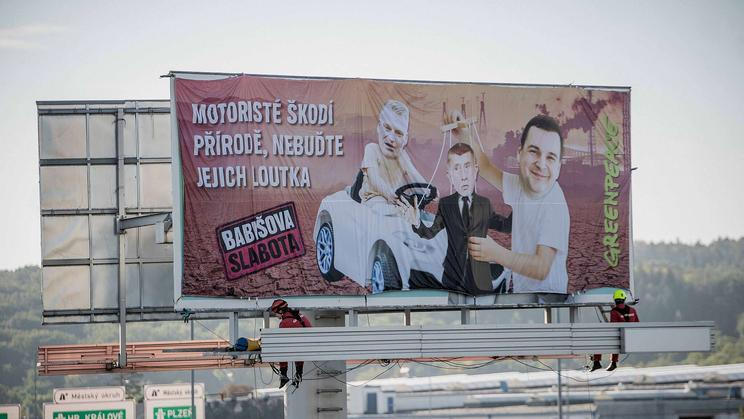 Organizace uvedla, že tím chtěla vyslat Babišovi vzkaz, aby zajistil odborné a kompetentní řízení resortu životního prostředí, který podle ní pod vedením Motoristů přichází o prostředky nutné k účinné ochraně přírody.