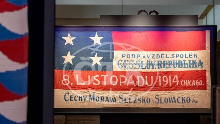 vlajka československých krajanů v Chicagu, stálá expozice Symboly státnosti, Národní památník na Vítkově, Vítkov