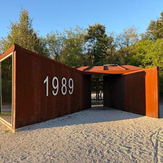 Tady v srpnu přeběhlo 600 lidí hranice.