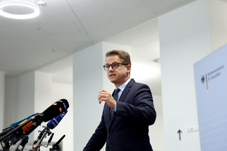 Německo schválilo reformu sociální péče. Bezdětní si připlatí