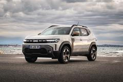Dacia Duster je v Česku v základní verzi levnější než v okolních zemích.
