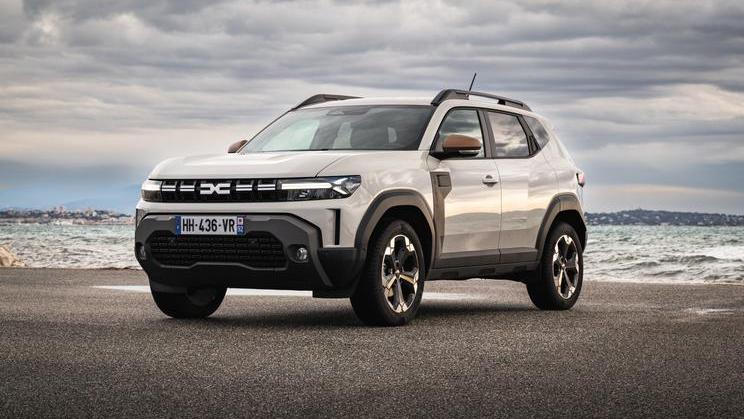 Dacia Duster je v Česku v základní verzi levnější než v okolních zemích.