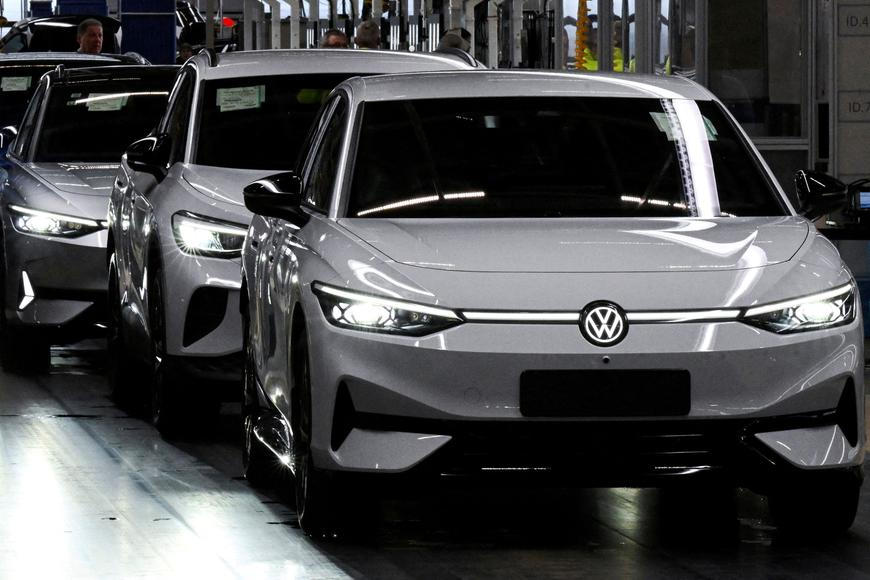 Volkswagen kvůli škrtům vypoví v Německu téměř všechny kolektivní smlouvy