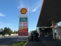 ... nebo Shell...