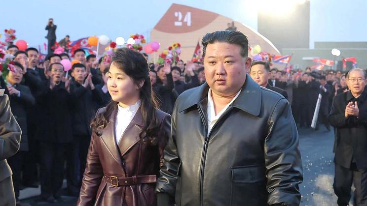 Kim Čong-un se svou dcerou Kim Ču-e.