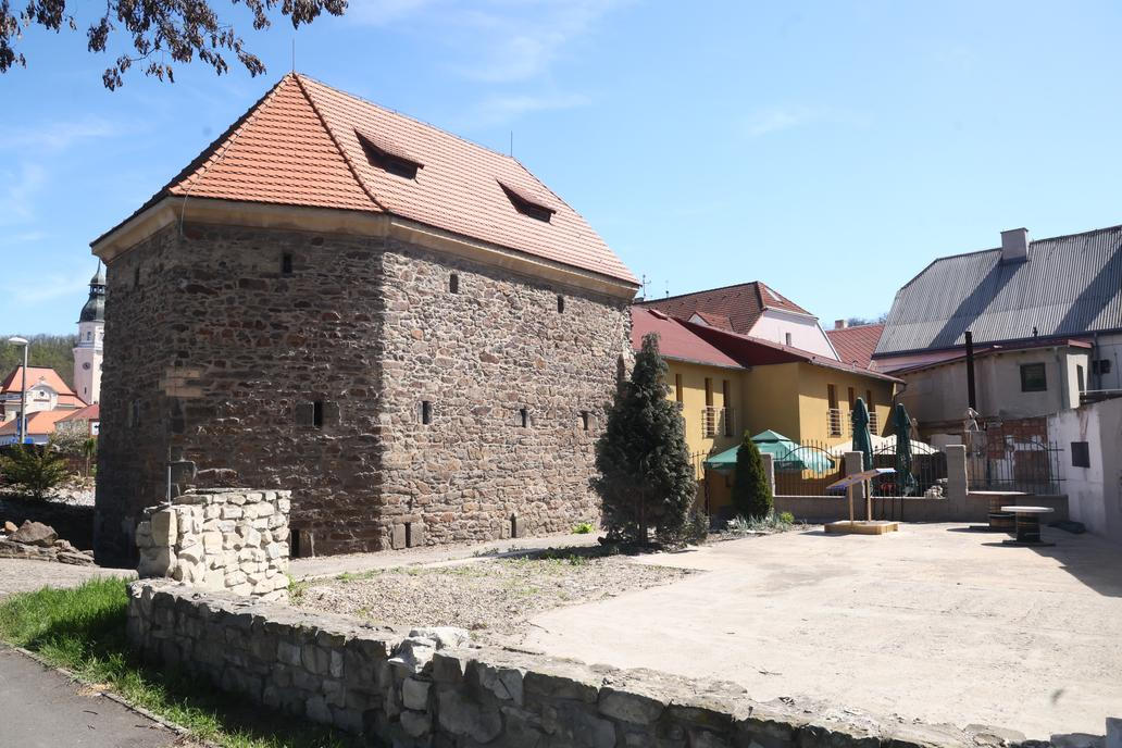 Ano, šéfe! v restauaci Bašta v Bílině