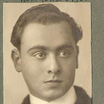 František R. Kraus kolem roku 1920, tedy v době, kdy studoval na klasickém gymnáziu v paláci Kinských. Zamlada byl navíc vášnivý (a úspěšný) sportovec.